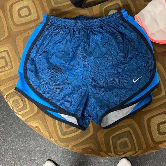 nike shorts - Picture 1 of 1